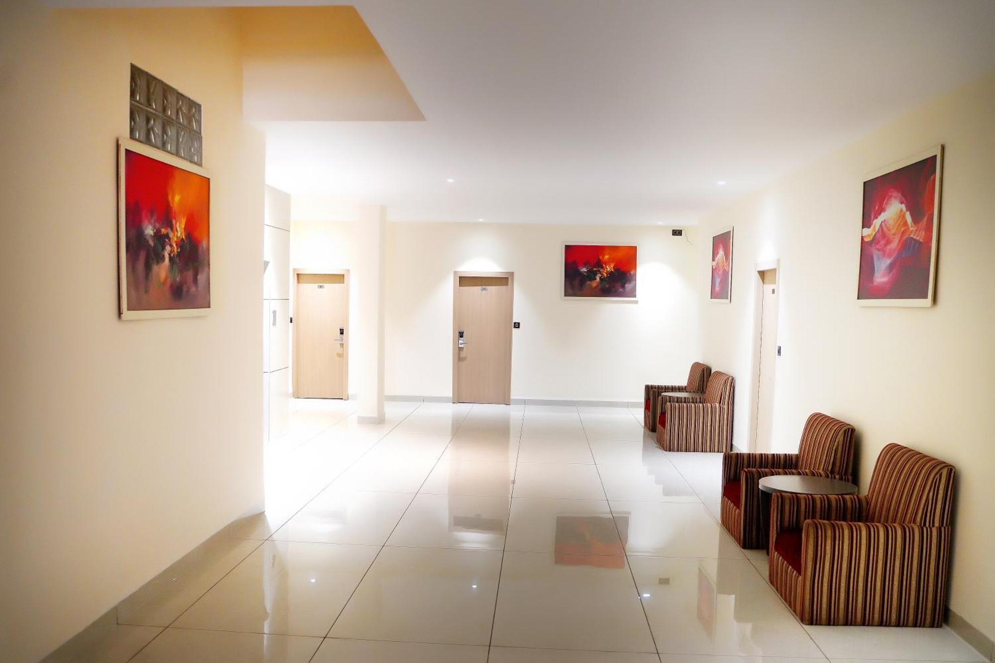 Hotel Classic Residency Kālka Екстериор снимка