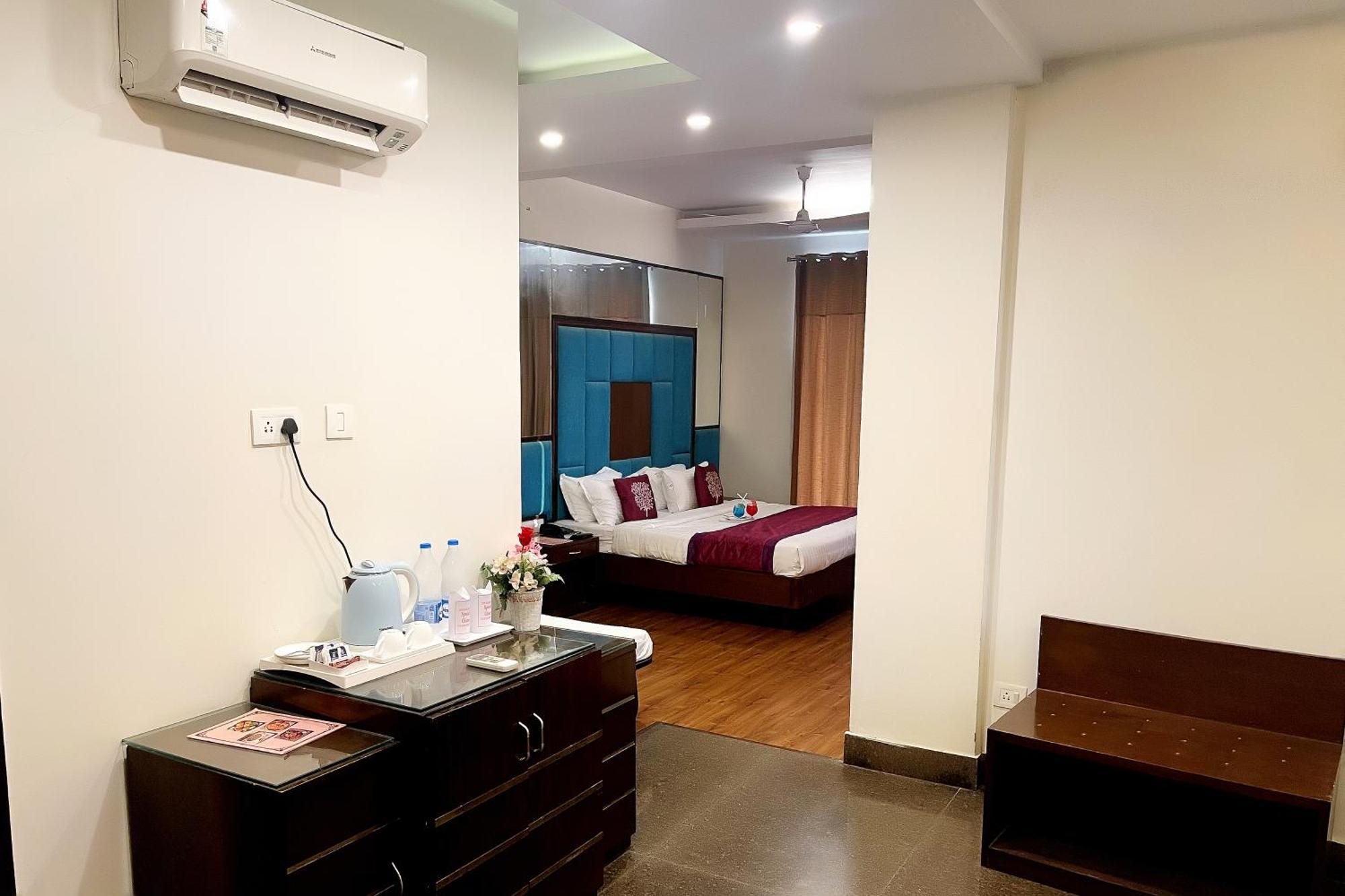 Hotel Classic Residency Kālka Екстериор снимка