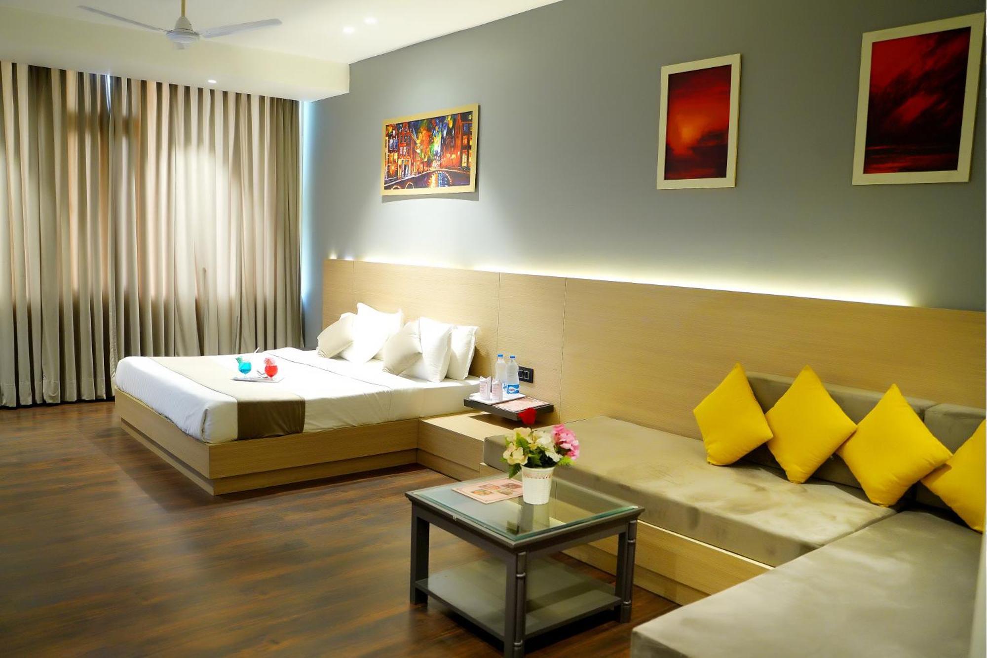 Hotel Classic Residency Kālka Екстериор снимка