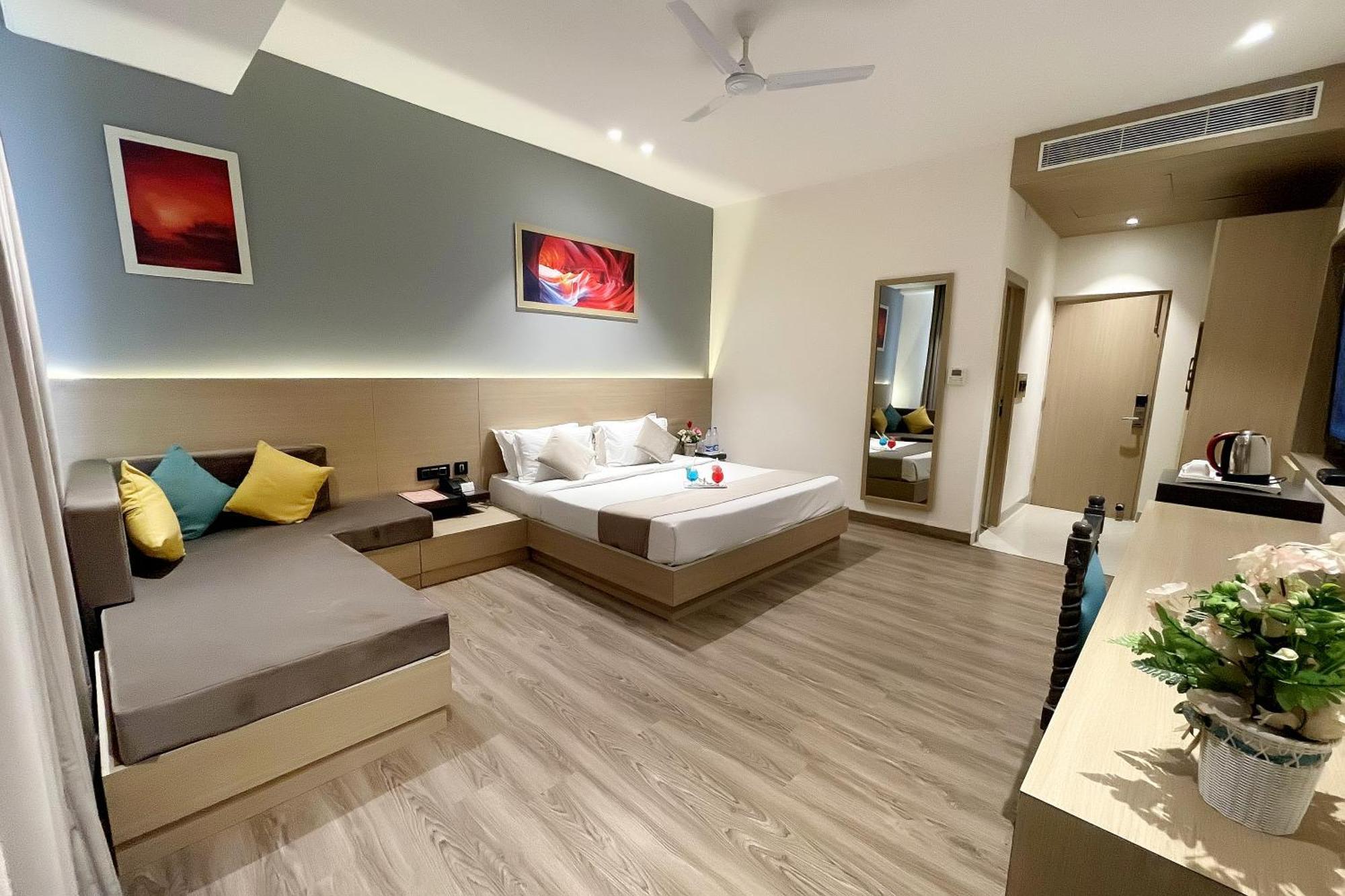 Hotel Classic Residency Kālka Екстериор снимка