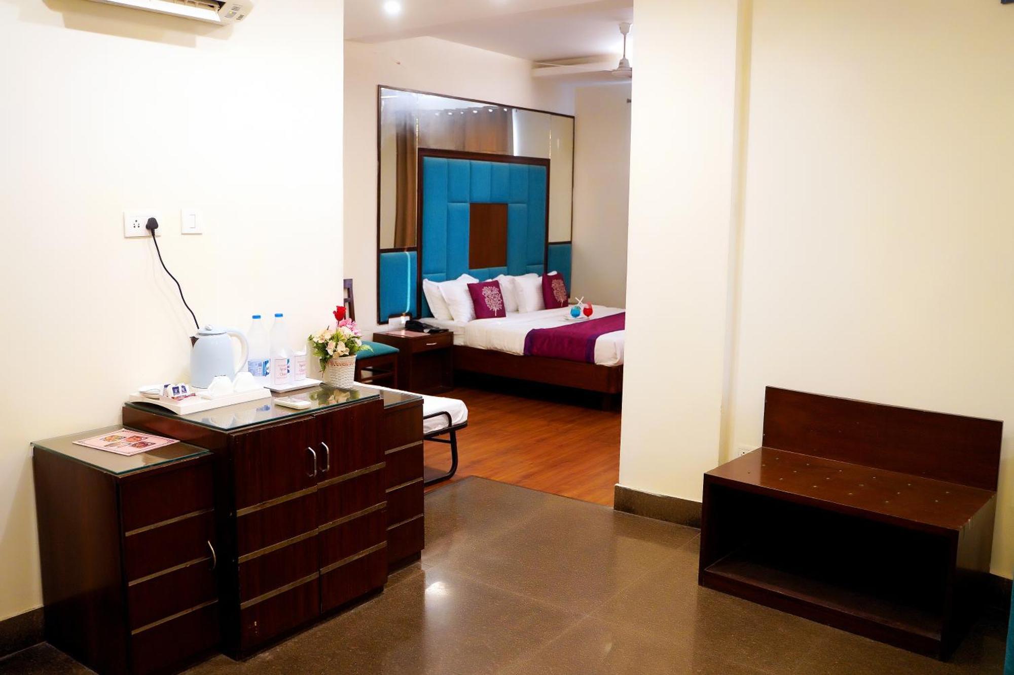 Hotel Classic Residency Kālka Екстериор снимка
