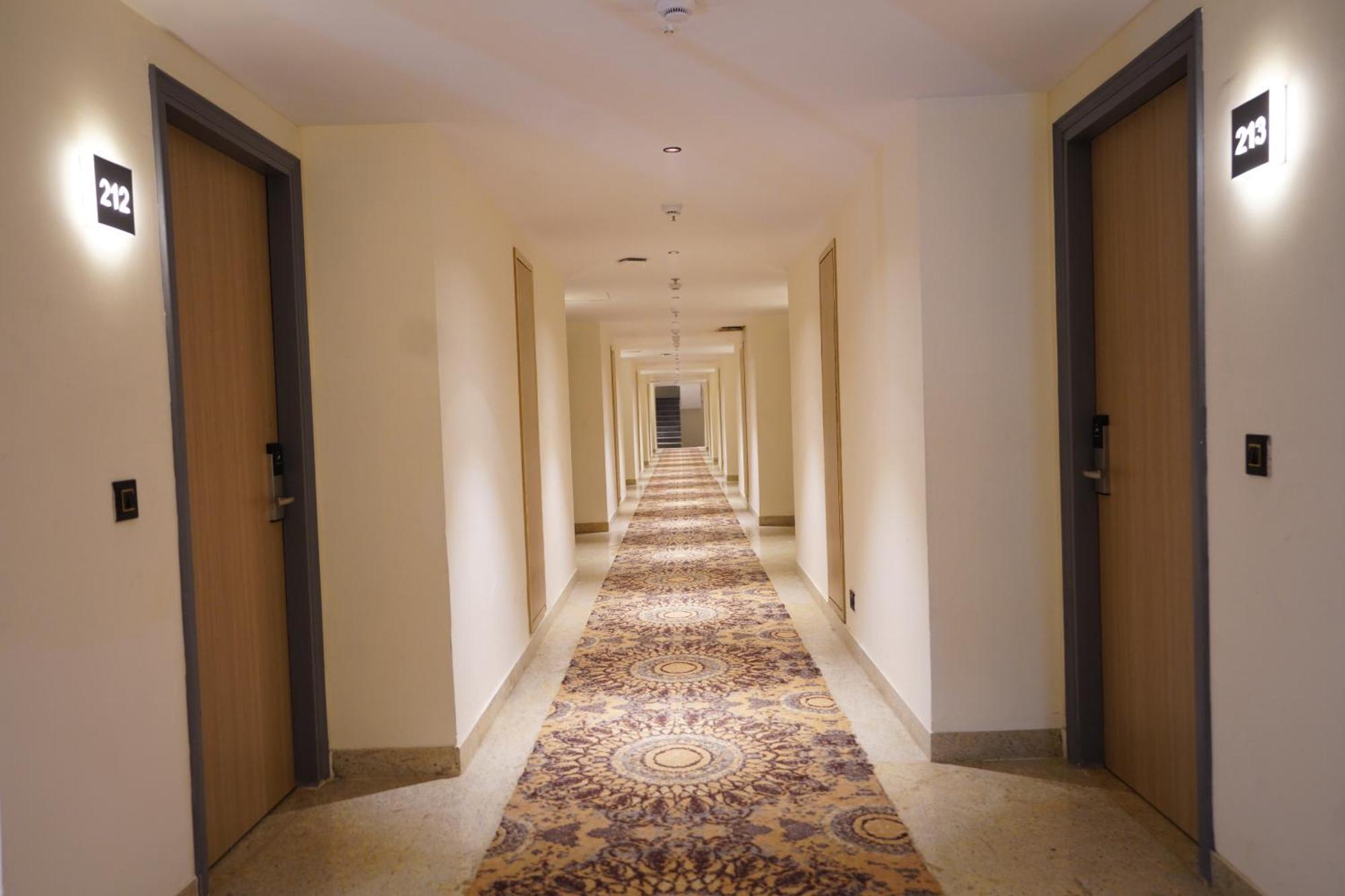 Hotel Classic Residency Kālka Екстериор снимка